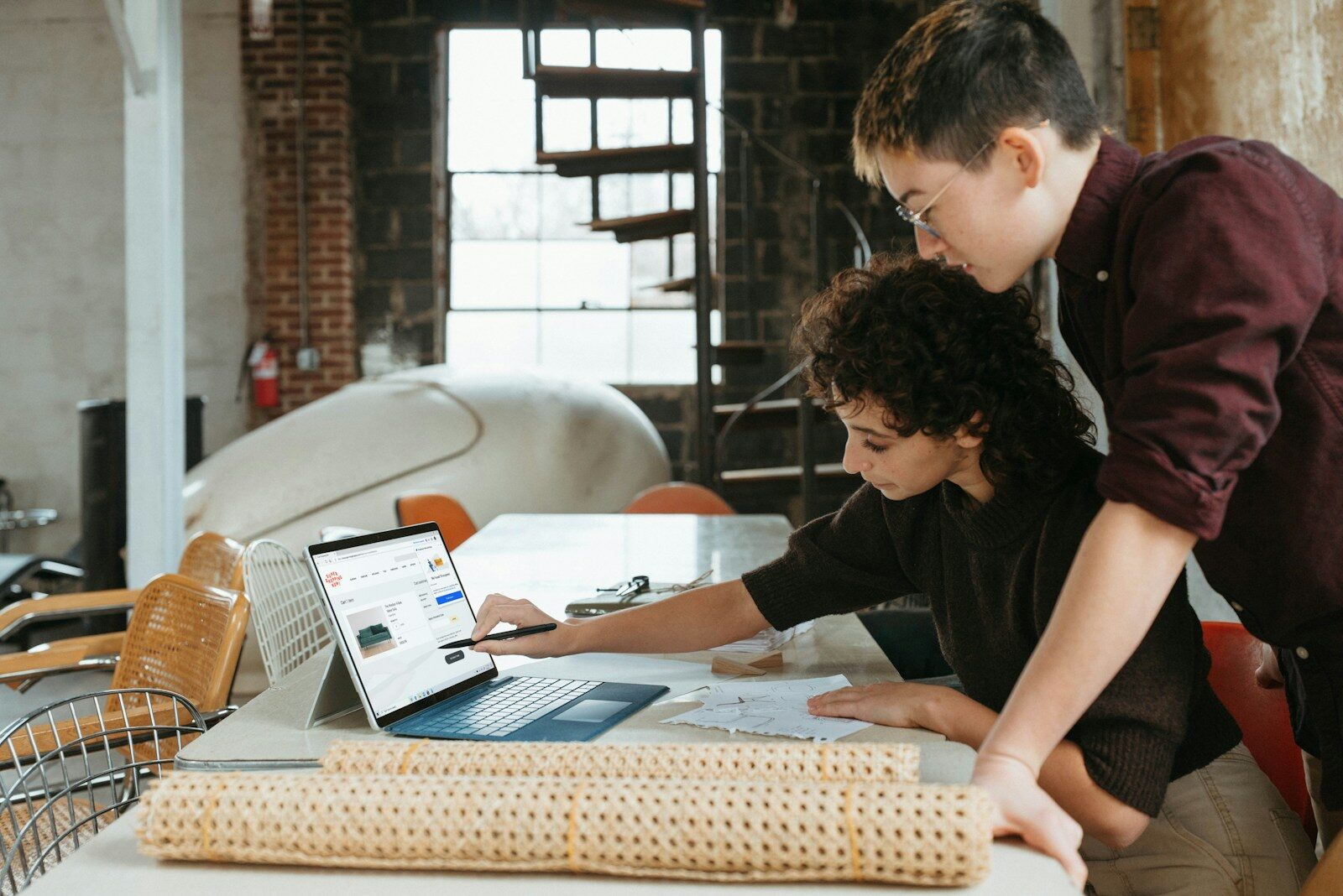 Do Small Businesses Need Insurance? Here’s the Truth (Simple Guide)